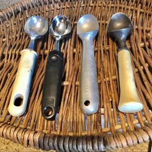 Vintage set of 4 ice cream scoops, rol dip, sonny